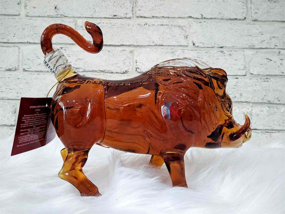 Rượu Heo Rừng Shahnazaryan Chân Nâu - Phiên Bản Đặc Biệt