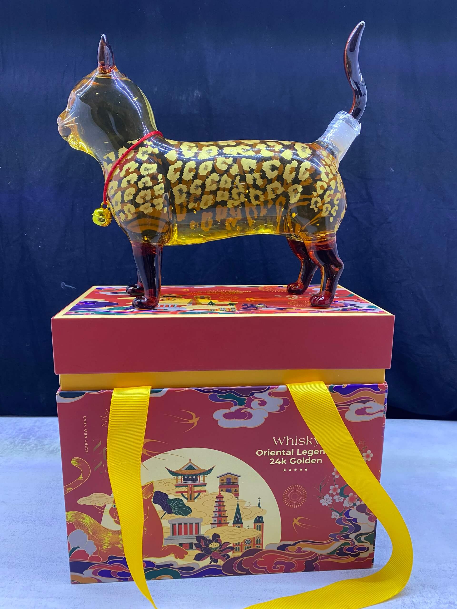 Rượu Mèo Nga Vảy Vàng Cao Cấp